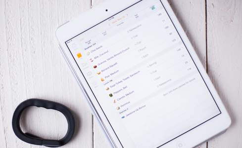 Lose it! Ideal para monitorear calorías y peso, esta app te dirá exactamente cuántas calorías debes de consumir al día para llegar a tu peso ideal. Su opción, My Day, te dará un brief diario de cuántas calorías has consumido, quemado o te faltan por quemar, para un mejor control de tu dieta alimenticia. Lose it! Ideal para monitorear calorías y peso, esta app te dirá exactamente cuántas calorías debes de consumir al día para llegar a tu peso ideal. Su opción, My Day, te dará un brief diario de cuántas calorías has consumido, quemado o te faltan por quemar, para un mejor control de tu dieta alimenticia.