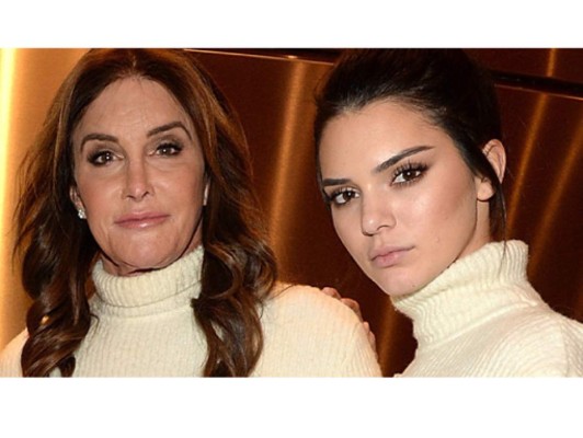 La top model Kendall Jenner admite que 'lucha' con la transición de su padre