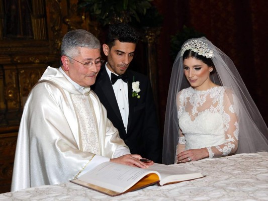 La boda de Philippe de Pierrefeu y Andrea Moncada