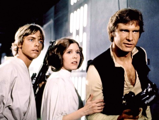 El elenco original de la saga se reúne en la nueva entrega. Mark Hamill, Carrie Fisher y Harrison Ford