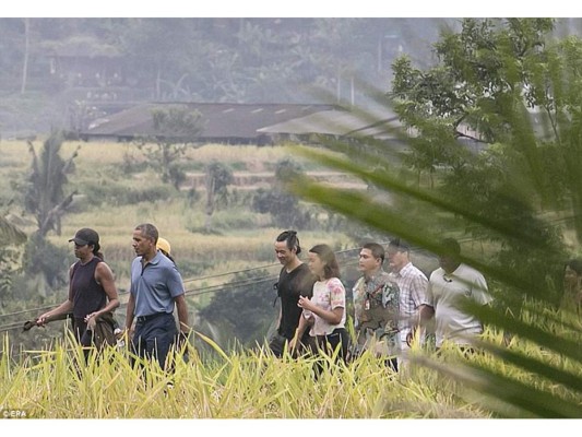 Los Obama de vacaciones en Indonesia