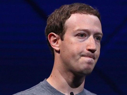 Planean destituir a Mark Zuckerberg de la presidencia de Facebook