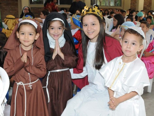 Dia de los Santos en Franciscan School