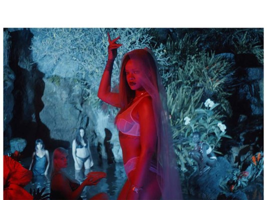 Rihanna lanza la campaña de 'Savage x Fenty'