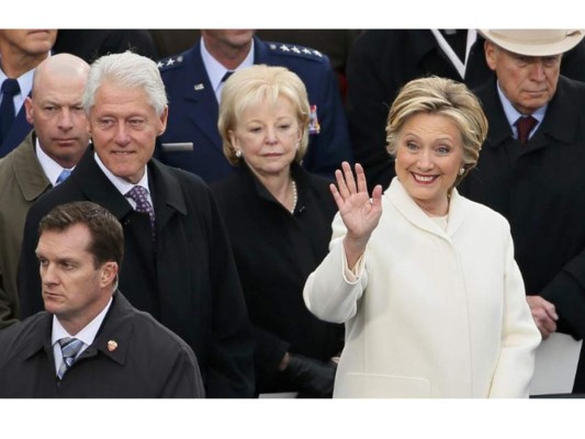 Las caras de Hillary Clinton en la toma de posesión