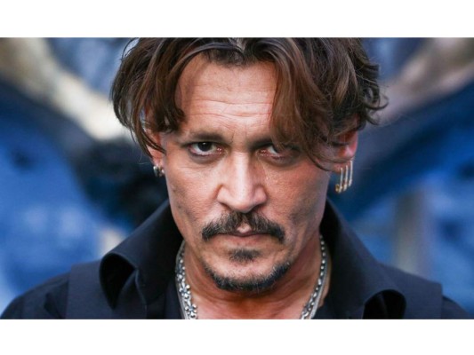 Johnny Depp demandado por golpear a un hombre en el rodaje de su última película