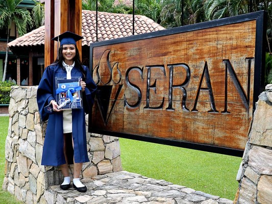 Graduación de los Seniors 2020 de la Escuela Seran