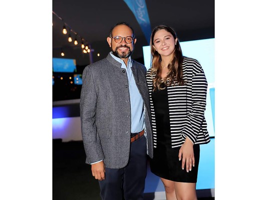 Oscar Banegas y Natalia Rivera Oscar Banegas y Natalia Rivera