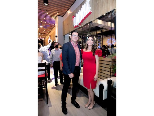 Guillermo Suazo y Melisa Ferrera Guillermo Suazo y Melisa Ferrera