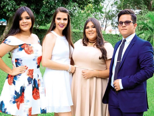 Krystell Castillo, Giselle Bendaña, Debbie Zúniga y Juan Rivera. Krystell Castillo, Giselle Bendaña, Debbie Zúniga y Juan Rivera.