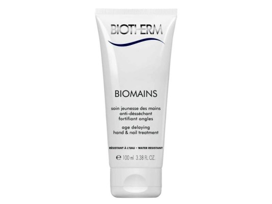 BIOMAINS Tratamiento anti-edad SPF15 para manos y uñas. Protege la piel contra la aparición de signos de edad y contiene filtros UV. BIOMAINS Tratamiento anti-edad SPF15 para manos y uñas. Protege la piel contra la aparición de signos de edad y contiene filtros UV.
