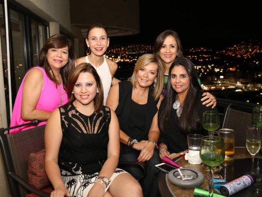 Nora Sierra, Colette Tomé, Blanca Najera, Brenda Rodríguez, Karla Toledo y Ana Sikaffy