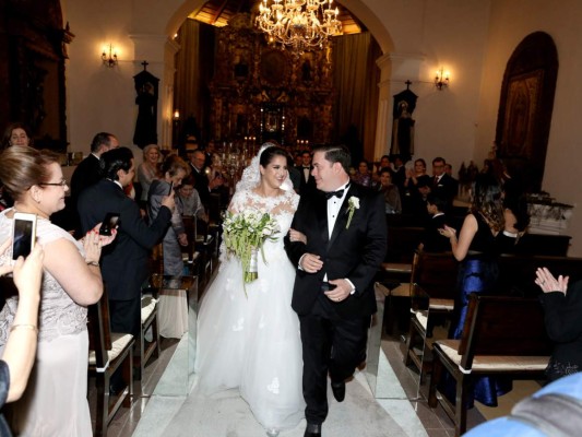 La boda eclesiástica de Soad Facussé y Nelson Valencia