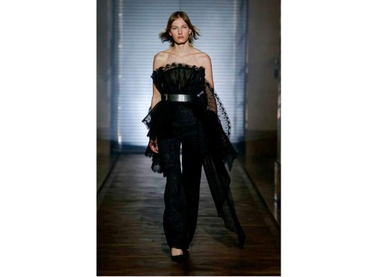 Givenchy y el Haute Couture de Clare Waight Keller   