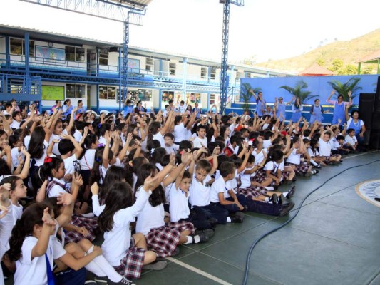 Concierto anti bullying en Macris School