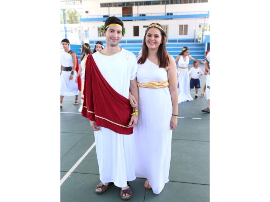 Macris School Seniors Greek Day