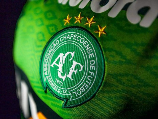 Chapecoense, es un club de fútbol brasileño, fundado en 1973, su sede es en la ciudad de Chapecó, en el estado de Santa Catarina al oeste de Brasil