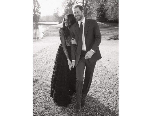 Fotos oficiales del compromiso del príncipe Harry y Meghan Markle