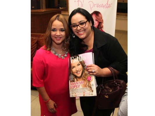 Adamari López compartió con lectoras de revista Estilo en una emotiva noche en la lucha contra el cáncer de mama (Foto: Marco Rico)