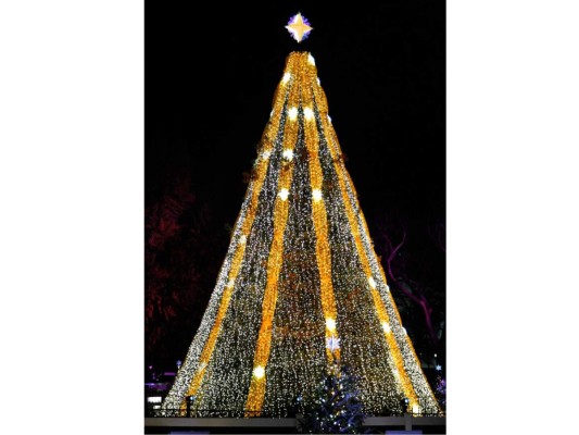 20 magníficos árboles de Navidad que querrás ver