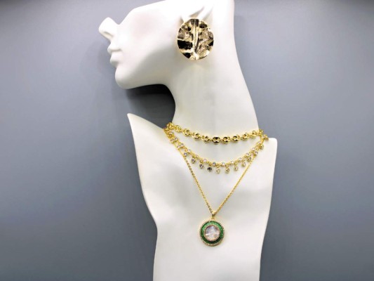 Classic Chains Layered. Cadenas de eslabones ajustables, cristales transparentes y con colgante by @rodolfolugojewels<br/>