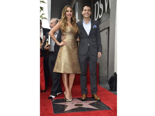 Sofía Vergara recibe estrella en el Paseo de la Fama en Hollywood