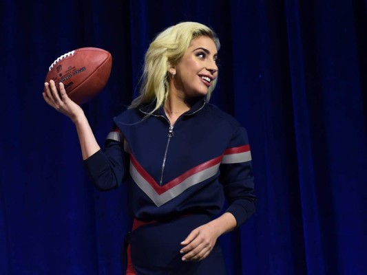 Lady Gaga comparte video previo a Super Bowl