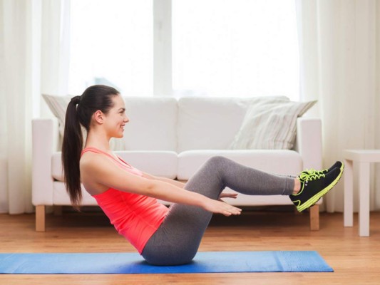 2. Haz ejercicio<br/>El momento de estar en forma ha llegado. No pongas más excusas y levántate del sillón, puedes realizar ejercicios caseros que te ayudaran a estar en forma y saludable.<br/>