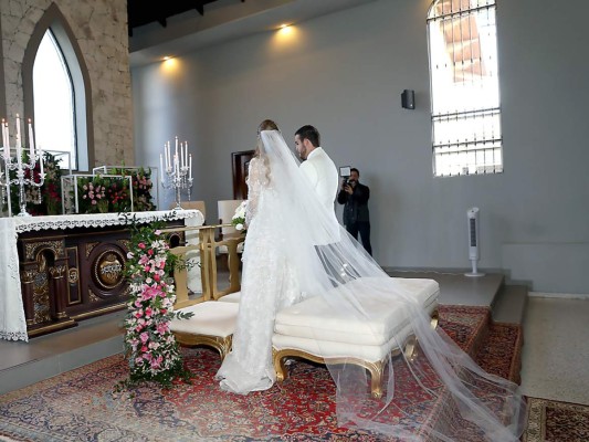 La boda religiosa de Vivianne Alvarado y Enrique Álvarez