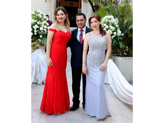 Lucía María Molina Leyva, Sandor Rico e Ileana Leyva. Lucía María Molina Leyva, Sandor Rico e Ileana Leyva.