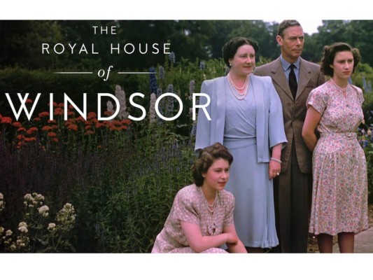 The Royal House of Windsor | Netflix:<br/>Documental de seis episodios que explora cien años de la casa real de Windsor, iniciando con la primer guerra mundial y las maniobras de Jorge V para mantener a la familia real británica en el poder hasta la fecha con Isabel II.