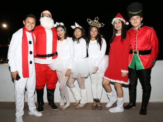 Festival de Navidad en DelCampo International School
