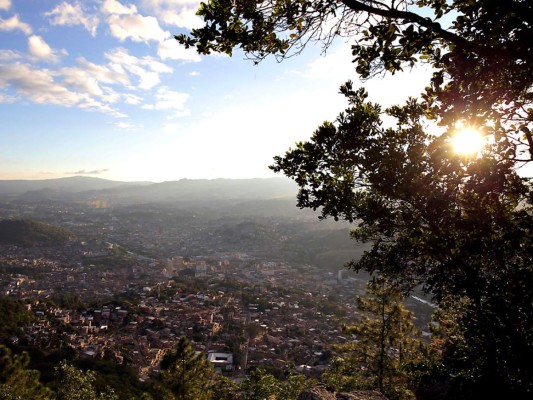 Tegucigalpa festeja 438 años de fundación