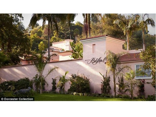 La antigua niñera está escóndida en el Hotel Bel-Air en Beverly Hills. Al parecer Ben Affleck se ha encargado de pagar las cuentas