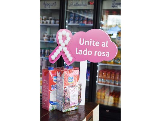 Por noveno año consecutivo SULA realizó una alianza con la FUNHOCAM y colocó en sus empaques de leche UHT entera y descremada los mensajes de prevención, además de un chongo ROSA que es el símbolo oficial de la lucha contra el cáncer de mama