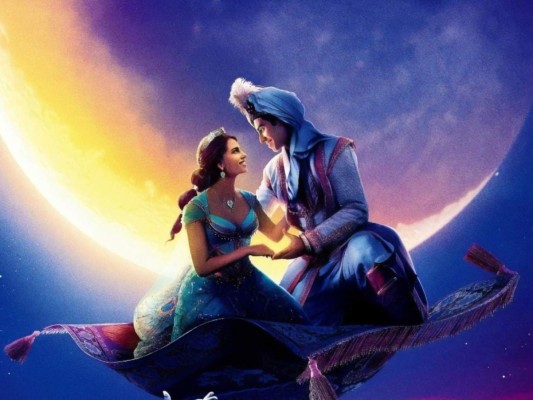 ¿Por qué Aladino no aparece sin camisa como en la película animada?