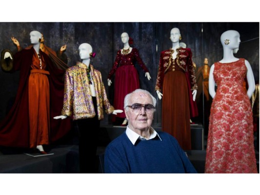Adiós al icónico diseñador de modas Hubert de Givenchy