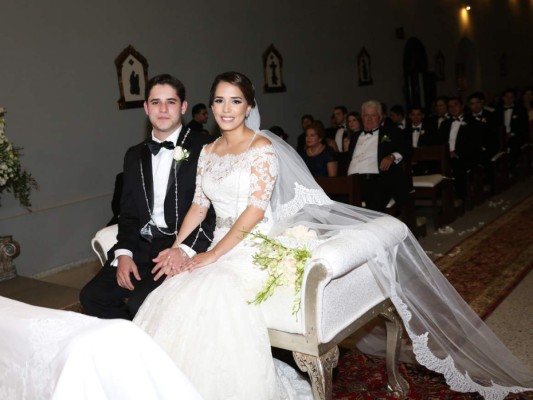La boda de Idarela Álvarez Sierra y Cristian Mariano Estrada Ferrey