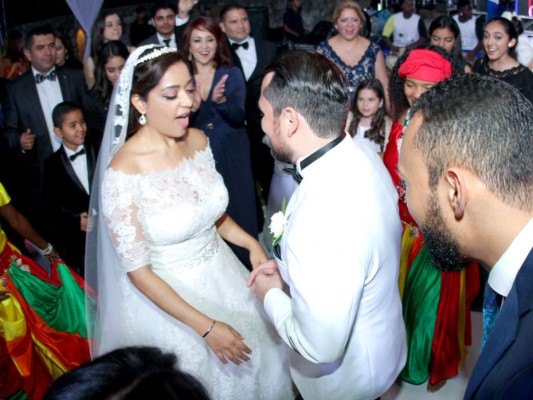 La boda de Kimberly Martínez y Nelson Muñoz