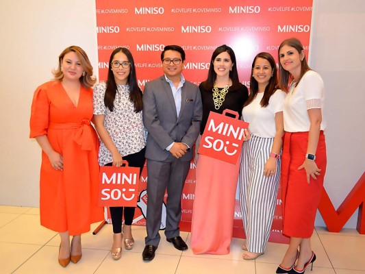 Inauguración de Miniso en Mall Multiplaza