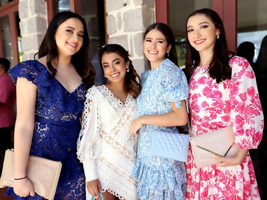 Nicole Girón, Alejandra Medina, Adriana Martinez y Sara Mejía