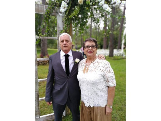 La boda de Ana Lucía Hernández y Edmond Madrid