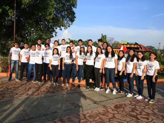 La generación 2017 de la Agape Christian Academy El progreso, en el Museo del Ferrocarril. Foto: Alex Muñoz.