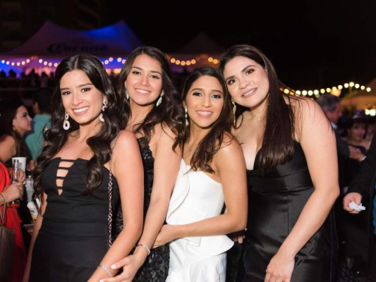 Camila Lodoño, Giovanna Handal, Nicole Martinez y Victoria Guzman / Fotos por: Irvin Vallecillo