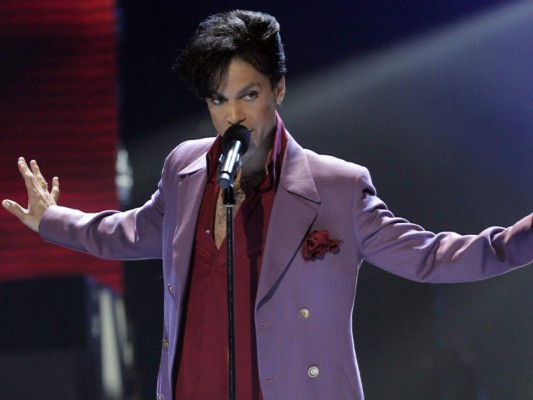 Prince habría sido diagnosticado con SIDA