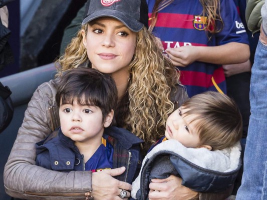 Shakira nos derrite con fotografía de Piqué y Sasha