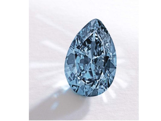 Zoe Diamond<br/>Esta piedra es considerada una de las más asombrosas debido a su predominante color azul y cuenta con un valor de 32.6 millones de dólares.<br/>