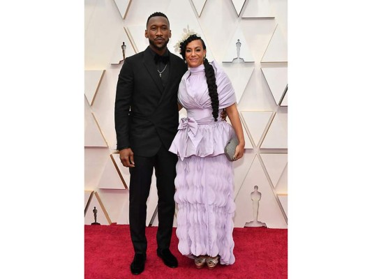 Mahershala Ali. El actor se decantó por un atrevido conjunto de Ermenegildo Zegna XXX.