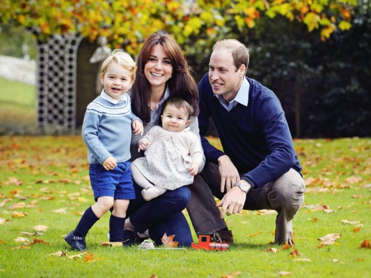 Actualmente William está muy feliz con su familia. Tiene tres hijos, el príncipe George, la princesa Charlotte y el pequeño Louis