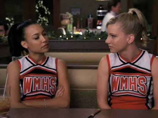 El elenco de “Glee” se pronuncia ante la desaparición de Naya Rivera  